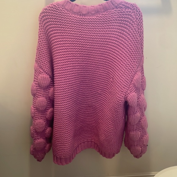 Tobi pink cardigan, slight nick, oversized size small - Picture 2 of 3